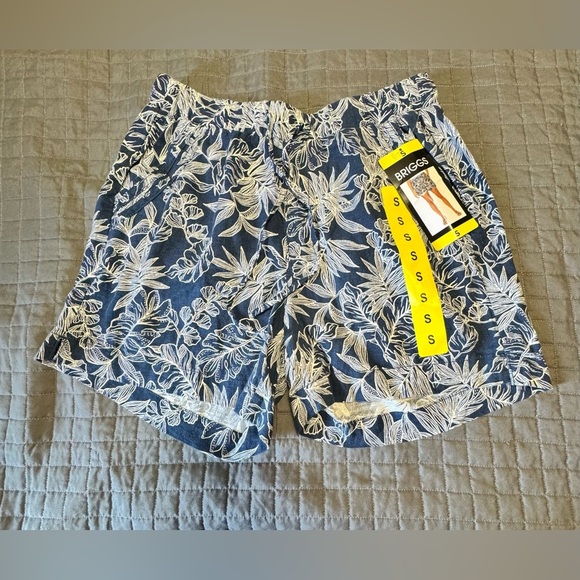Briggs New York Shorts for Women - Picture 2 of 9